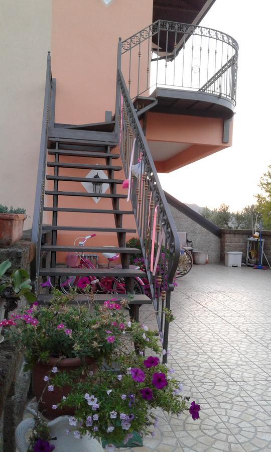 أريانو إربينو B&B Villa Milena المظهر الخارجي الصورة